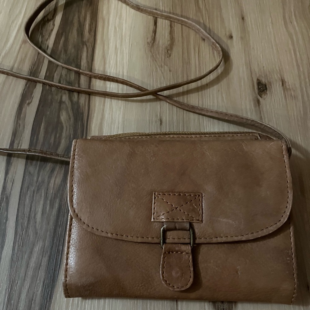 Wilson’s Genuine Leather Brown Crossbody Bag